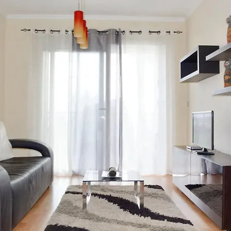 Chic 60 M² + Balcony